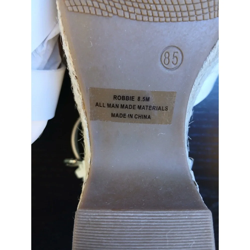 Cushionaire Memory Foam White Vegan Leather Espadrille Wedge Sandals Womens 8.5M